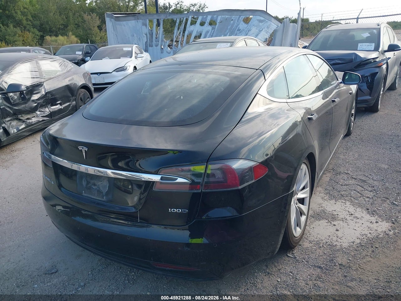 2017 TESLA MODEL S 100D/60D/75D/90D/P100D · 4/11