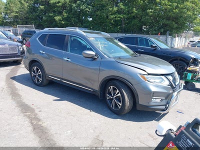 JN8AT2MV9JW****** · 2018 NISSAN ROGUE SL