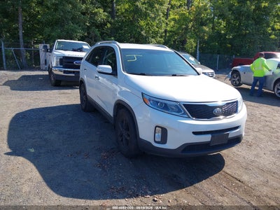 5XYKT3A69EG****** · 2014 KIA SORENTO LX