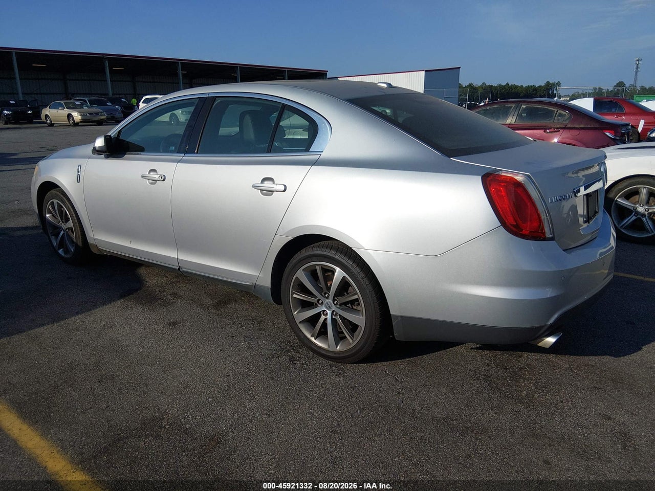 2009 LINCOLN MKS · 3/11