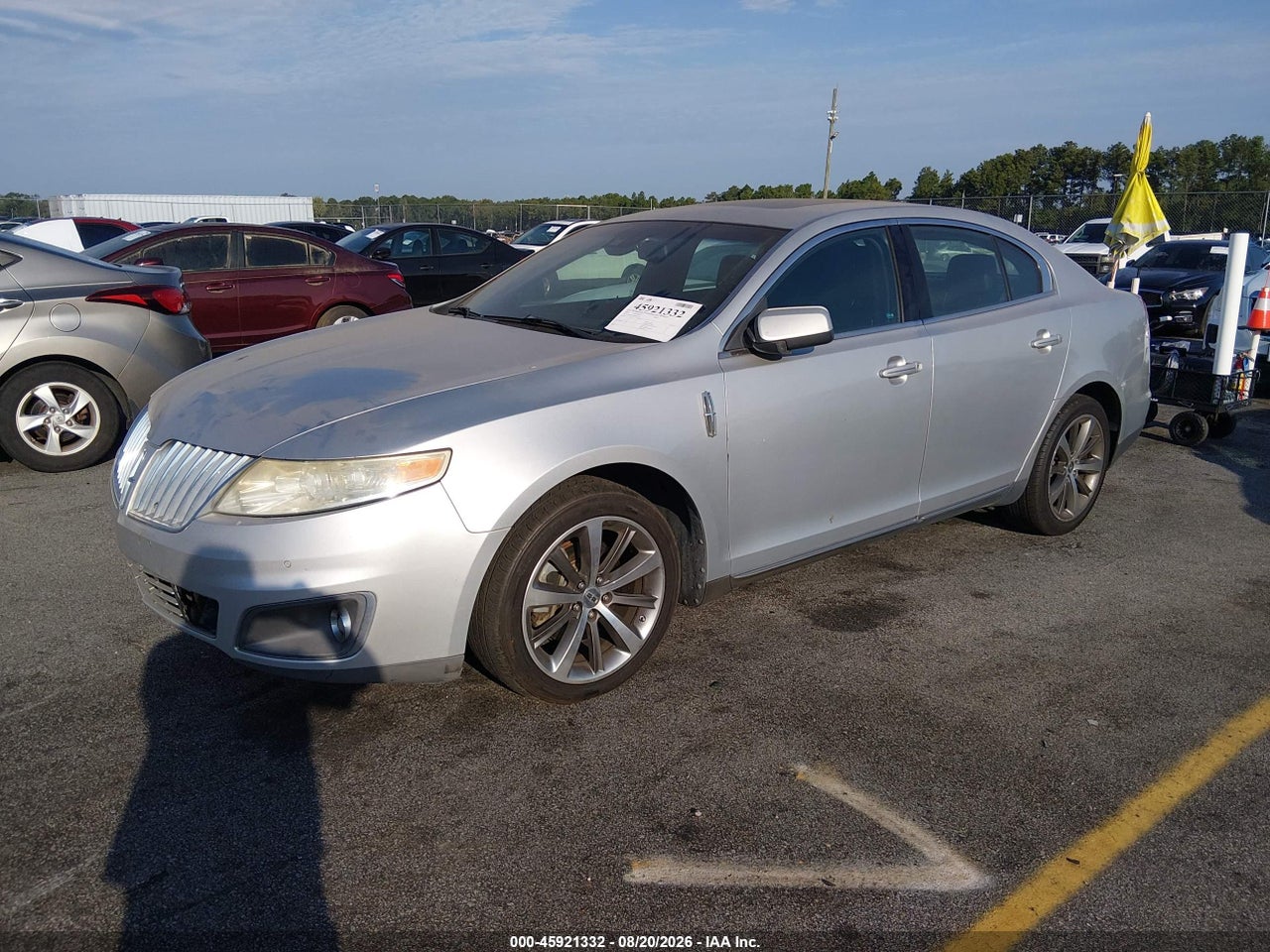 2009 LINCOLN MKS · 2/11