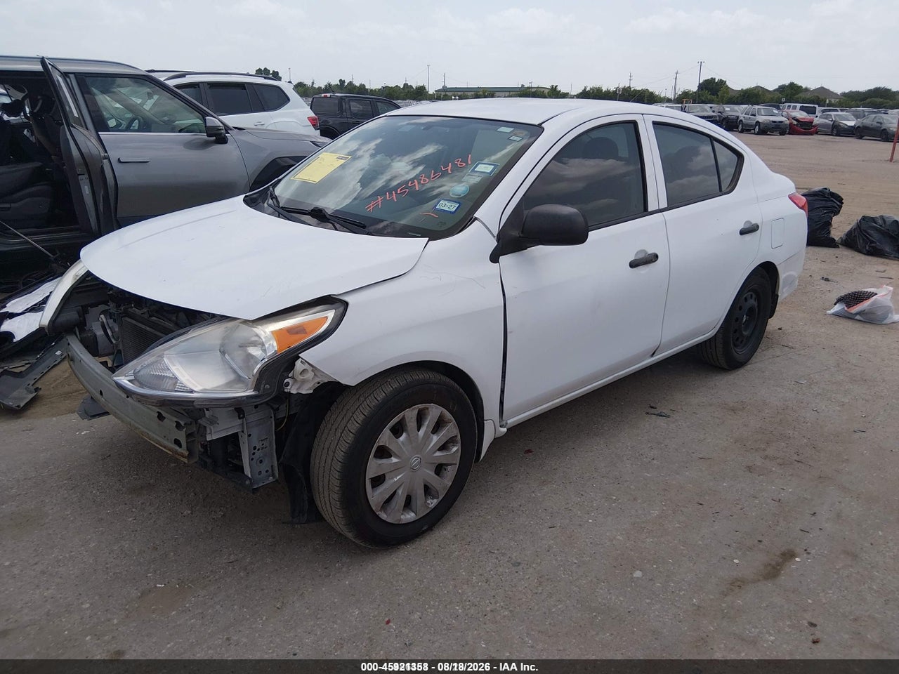 2015 NISSAN VERSA 1.6 S · 2/11