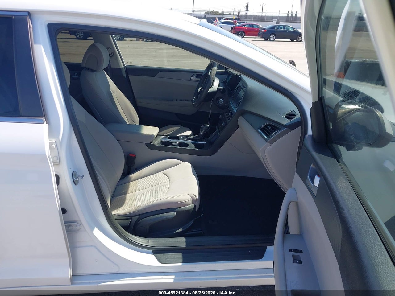 2016 HYUNDAI SONATA SE · 5/11