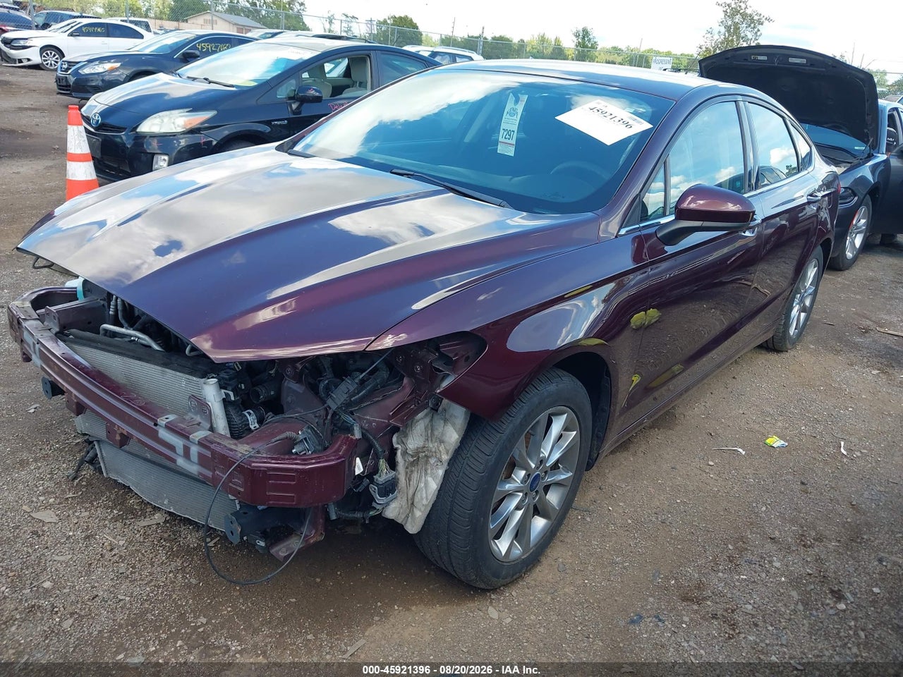 2017 FORD FUSION SE · 2/11
