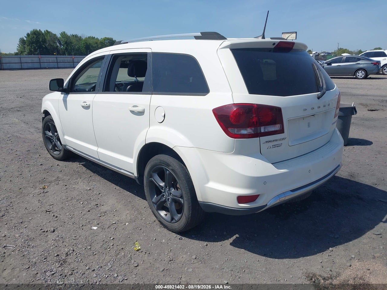 2020 DODGE JOURNEY CROSSROAD · 3/10