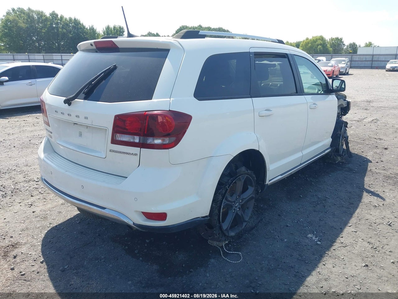2020 DODGE JOURNEY CROSSROAD · 4/10