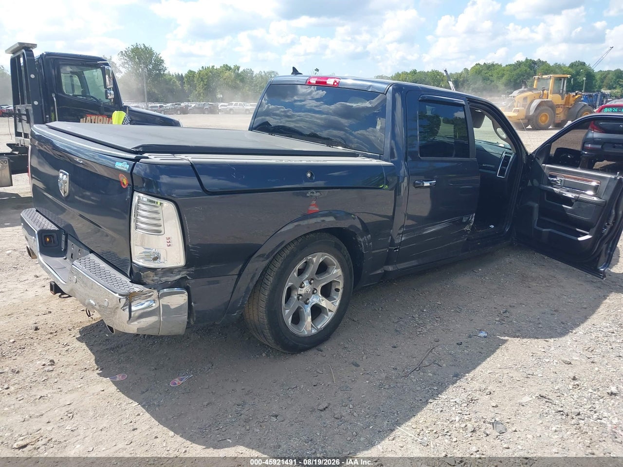 2014 RAM 1500 LARAMIE · 4/11