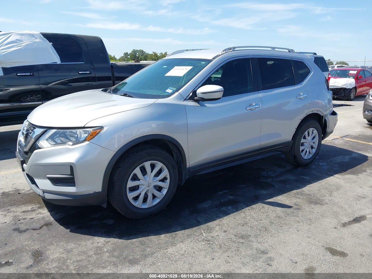 2017 NISSAN ROGUE S · 2/11