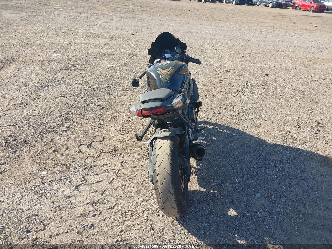 2014 SUZUKI GSX-R750 · 6/10