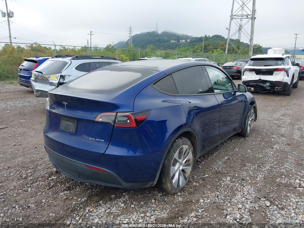 2023 TESLA MODEL Y · 4/10