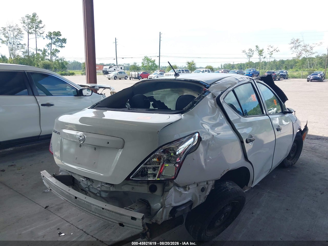 2017 NISSAN VERSA 1.6 S · 4/11