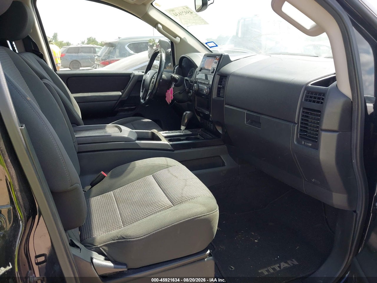 2013 NISSAN TITAN SV · 5/11