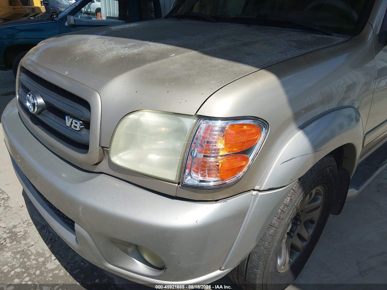 2004 TOYOTA SEQUOIA SR5 V8 · 6/11