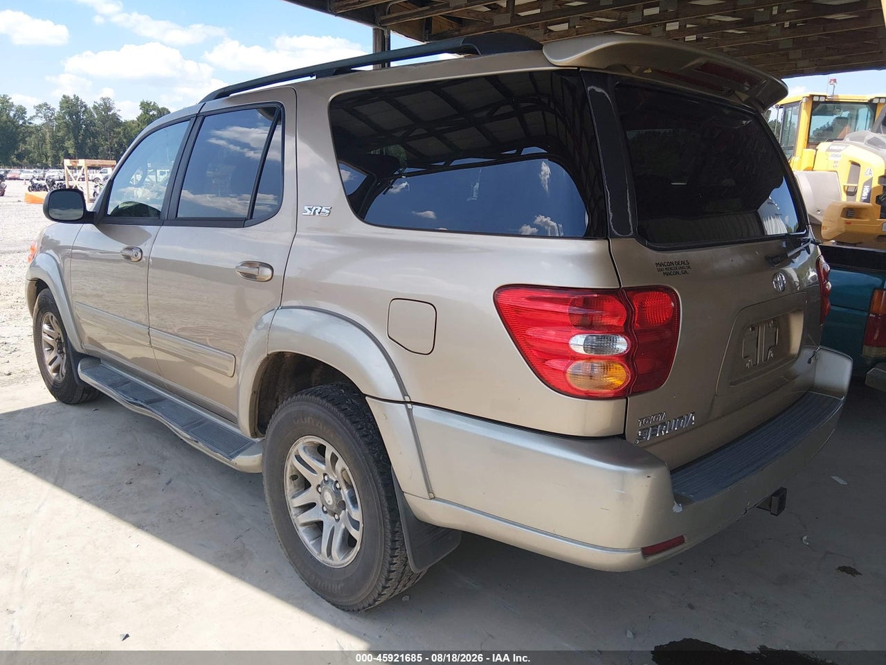 2004 TOYOTA SEQUOIA SR5 V8 · 3/11