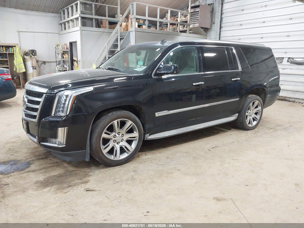 2015 CADILLAC ESCALADE ESV LUXURY · 2/11