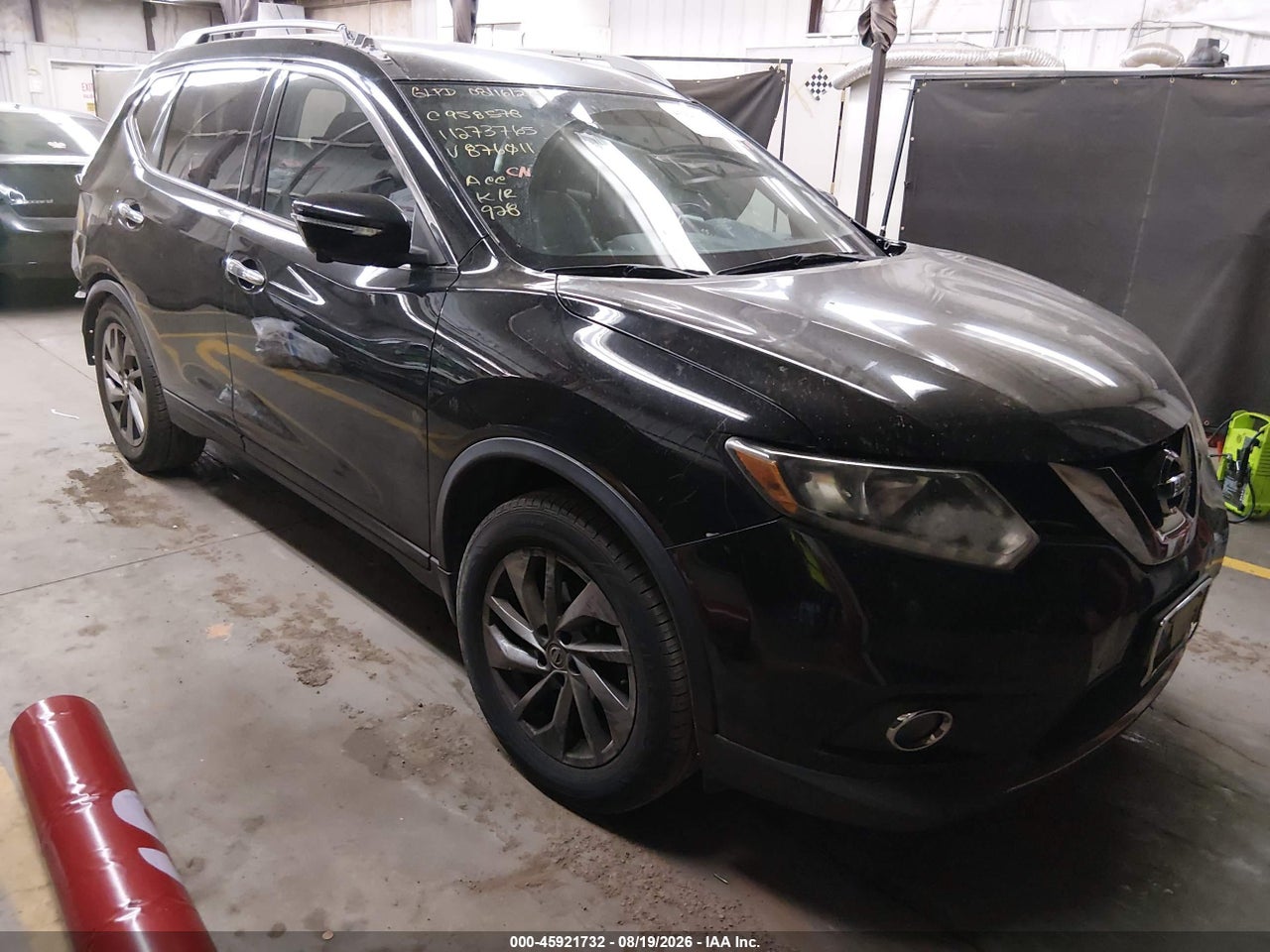 5N1AT2MVXFC****** · 2015 NISSAN ROGUE SL