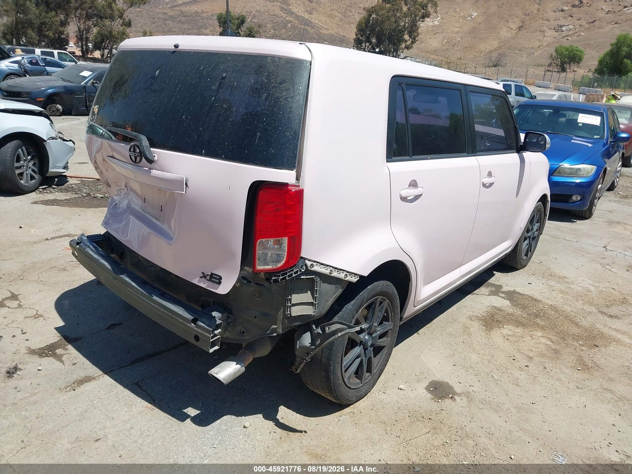 2015 SCION XB 686 PARKLAN EDITION · 4/11