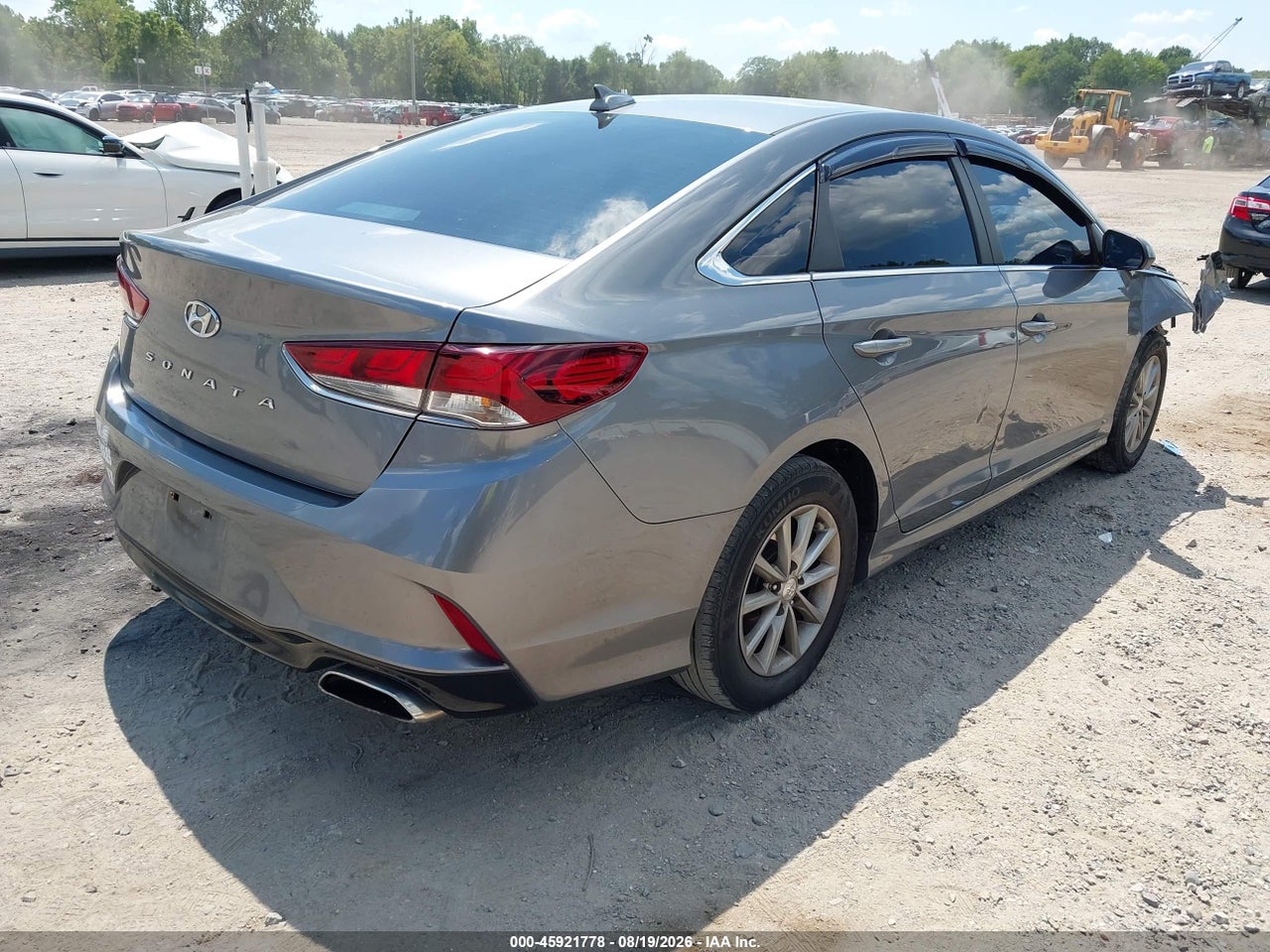 2019 HYUNDAI SONATA SE · 4/11