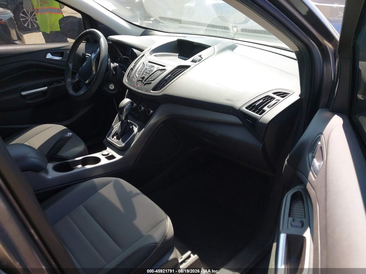 2013 FORD ESCAPE SE · 5/11