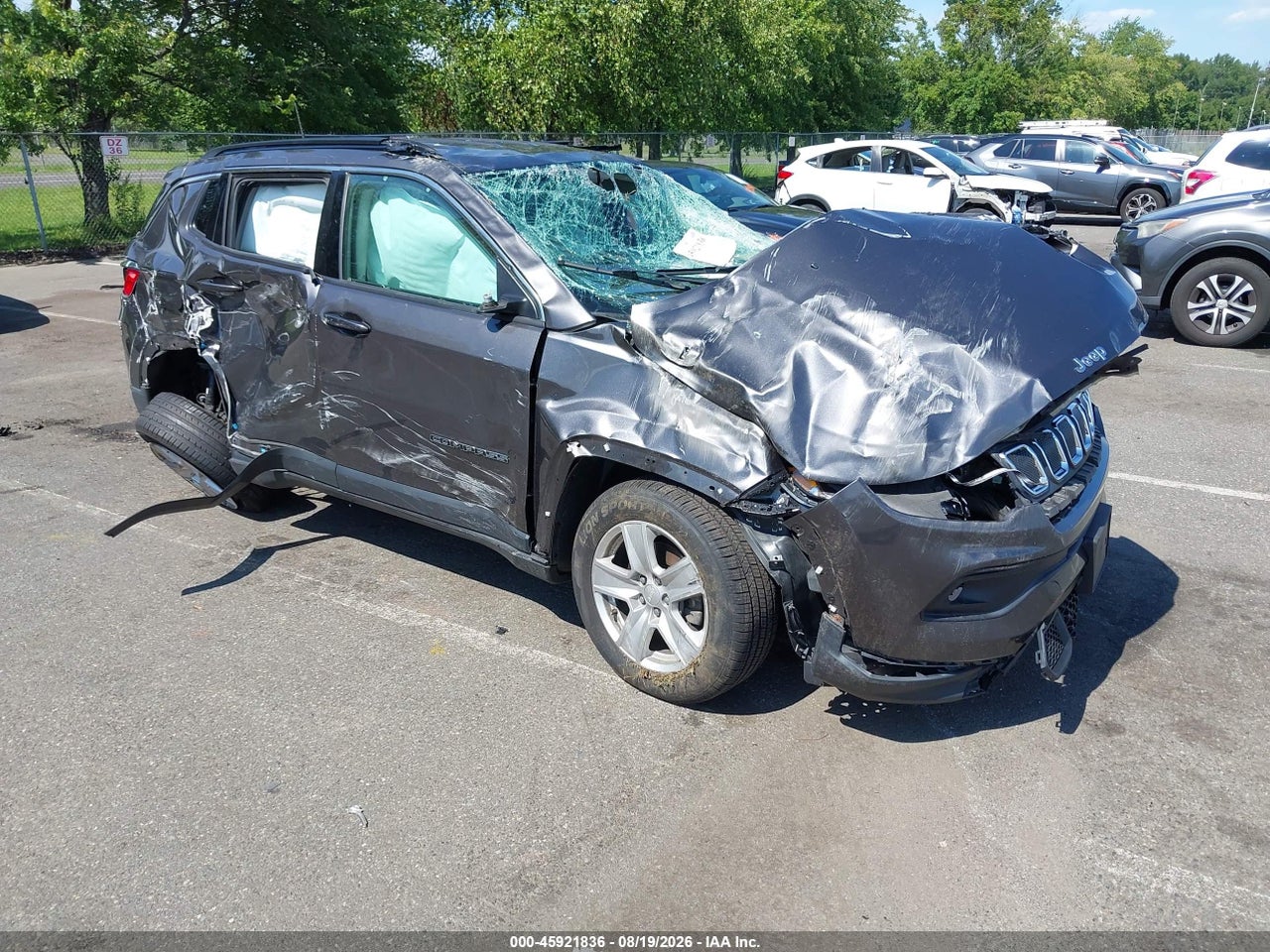 3C4NJDBB8NT****** · 2022 JEEP COMPASS LATITUDE 4X4