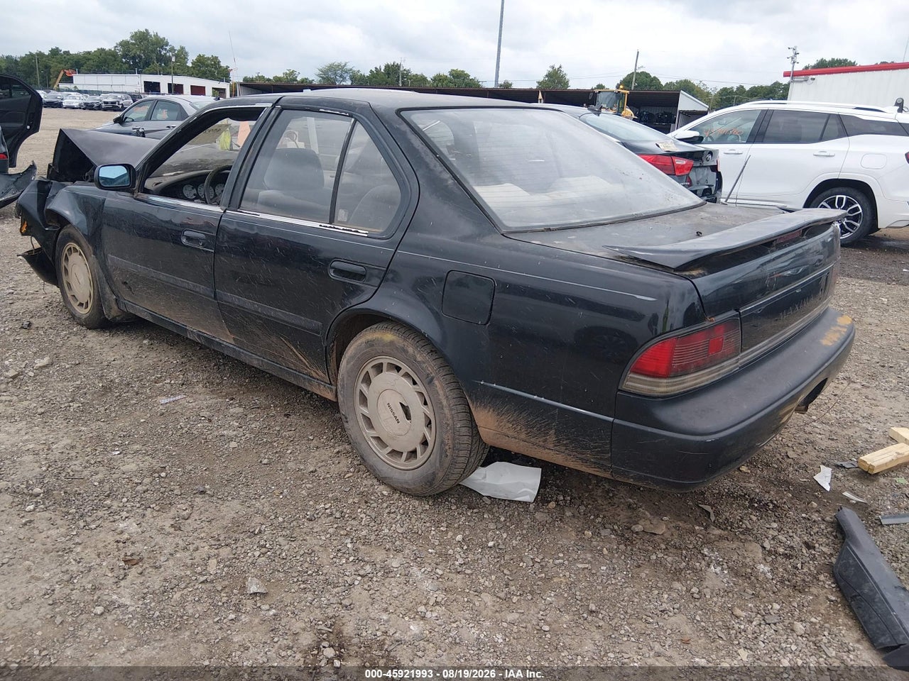 1990 NISSAN MAXIMA   · 3/10