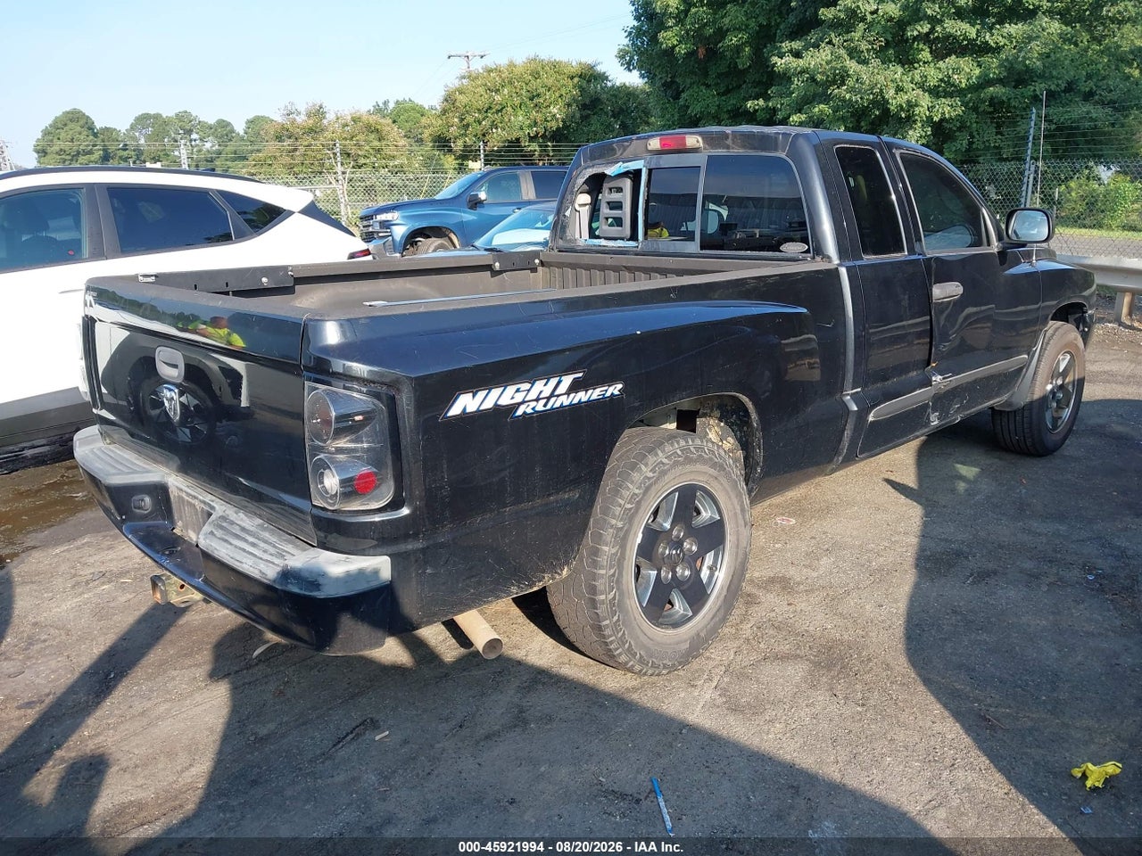 2006 DODGE DAKOTA SLT · 4/11