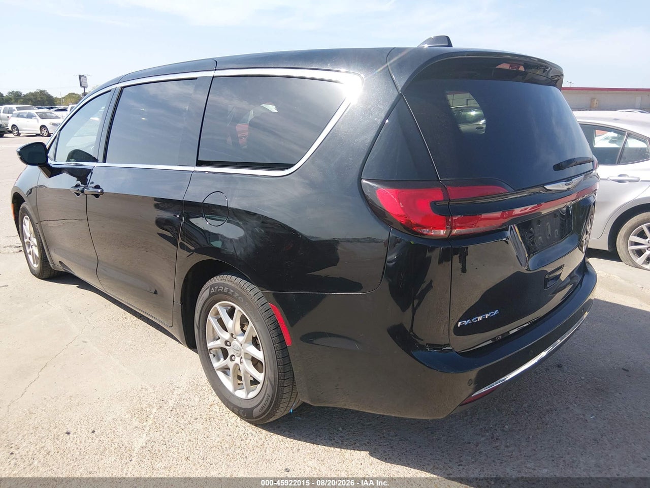 2025 CHRYSLER PACIFICA SELECT · 3/11