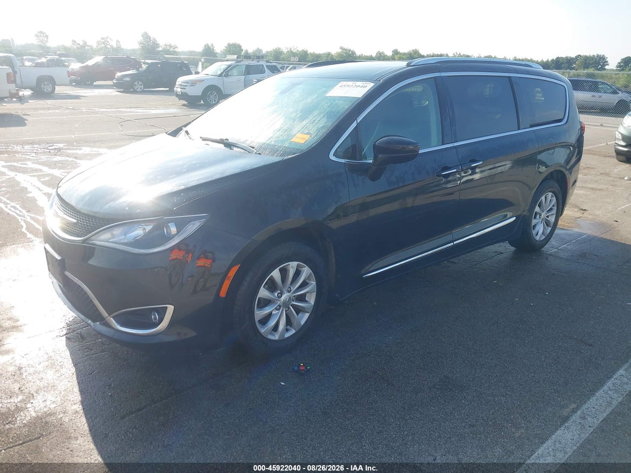 2018 CHRYSLER PACIFICA TOURING L · 2/11