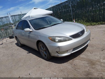 2005 TOYOTA CAMRY SE V6