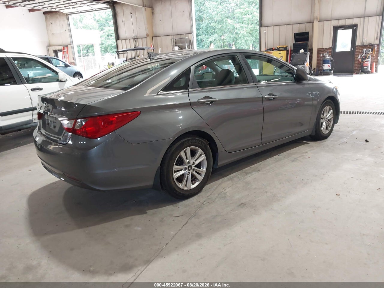 2013 HYUNDAI SONATA GLS · 4/11