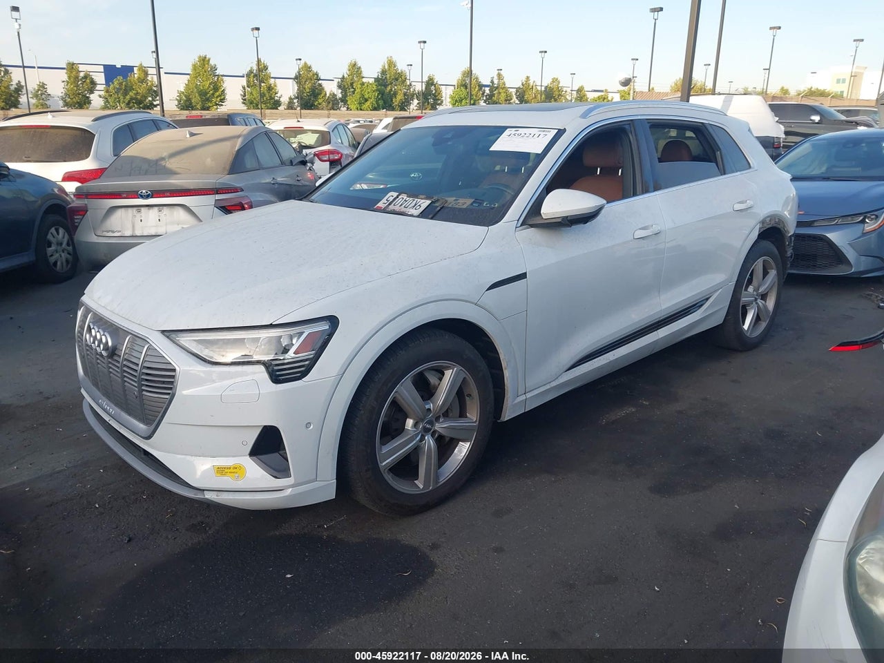 2019 AUDI E-TRON PREMIUM PLUS · 2/11