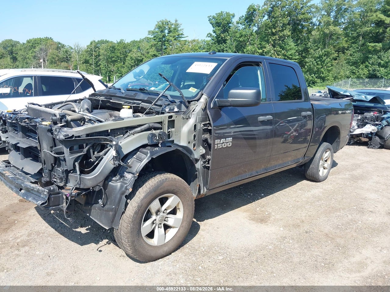 2017 RAM 1500 EXPRESS  4X4 5'7 BOX · 2/11