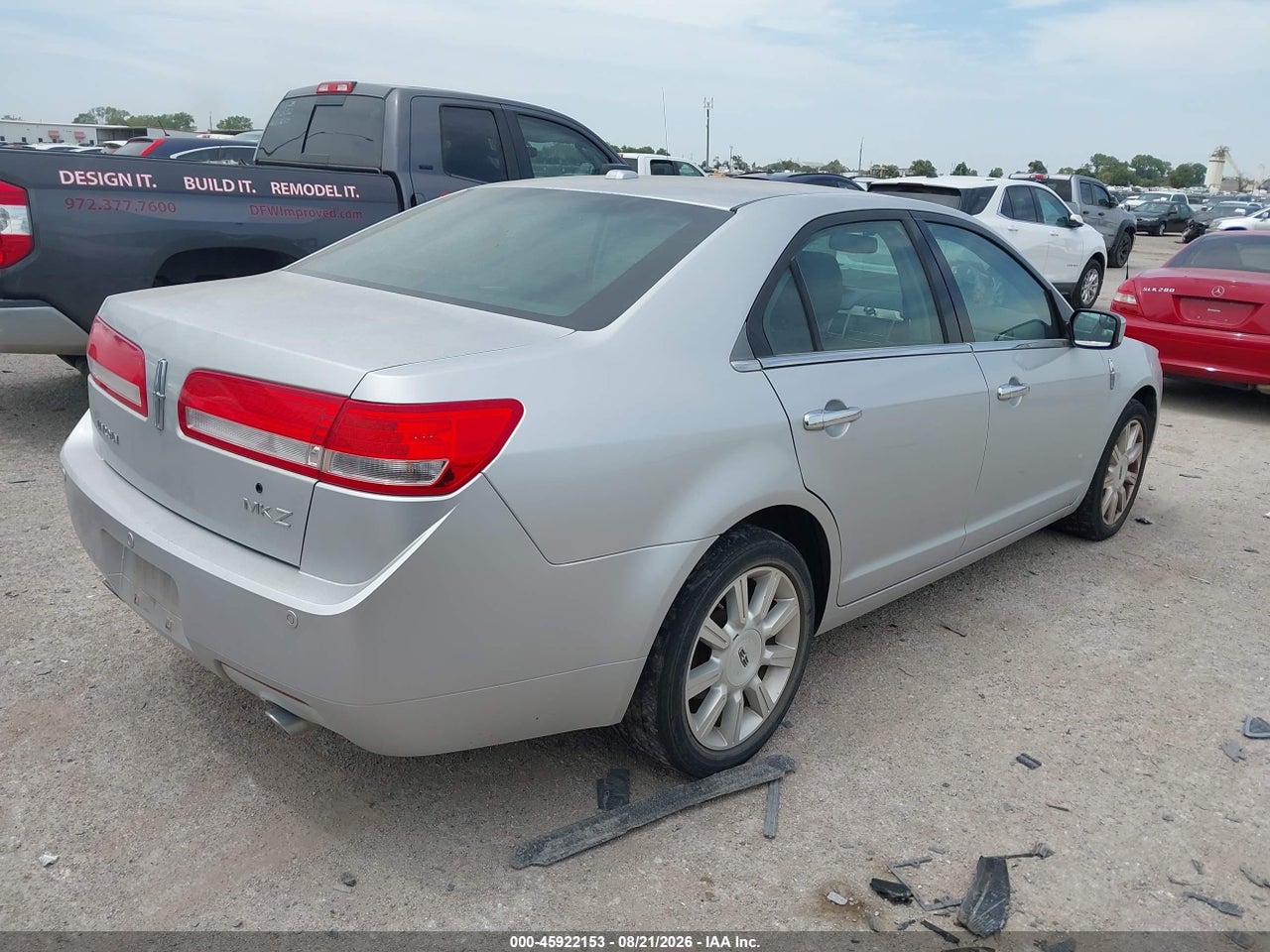2012 LINCOLN MKZ · 4/11