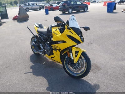 JS1EM13B2S7****** · 2025 SUZUKI GSX800 F