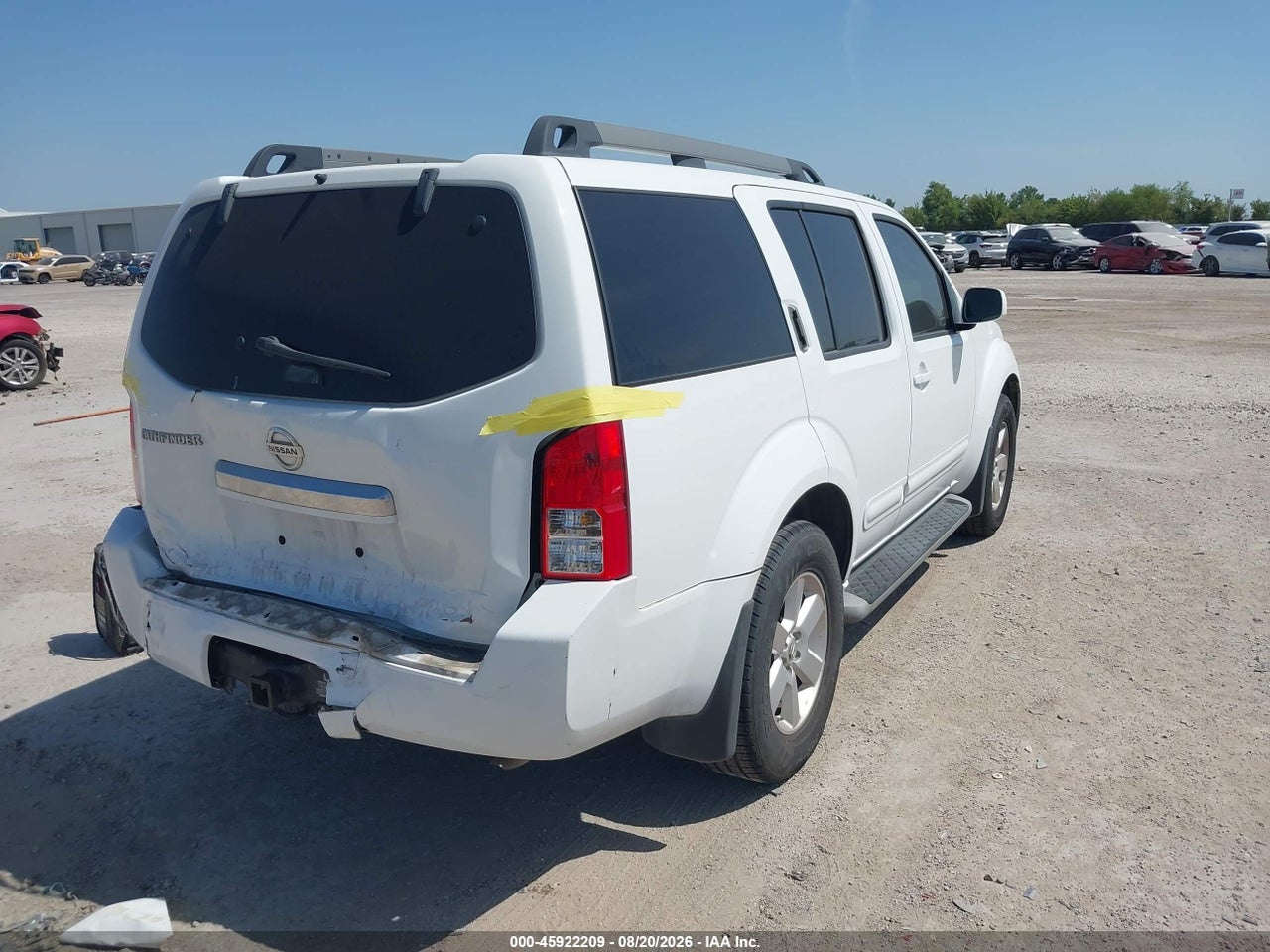 2012 NISSAN PATHFINDER SV · 4/11