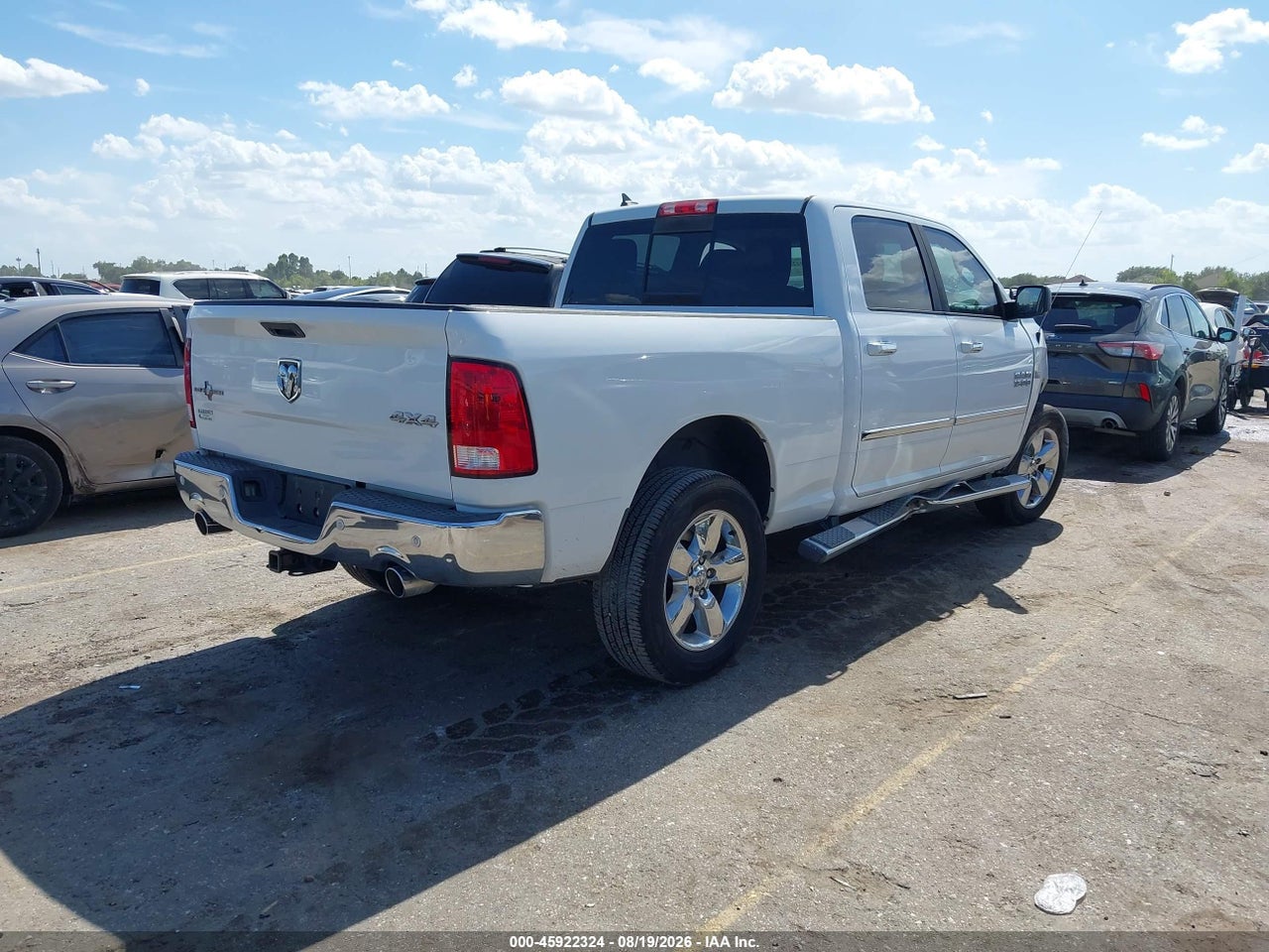 2015 RAM 1500 LONE STAR · 4/11