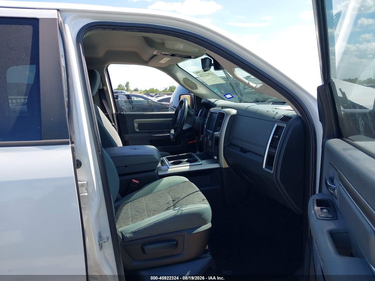 2015 RAM 1500 LONE STAR · 5/11