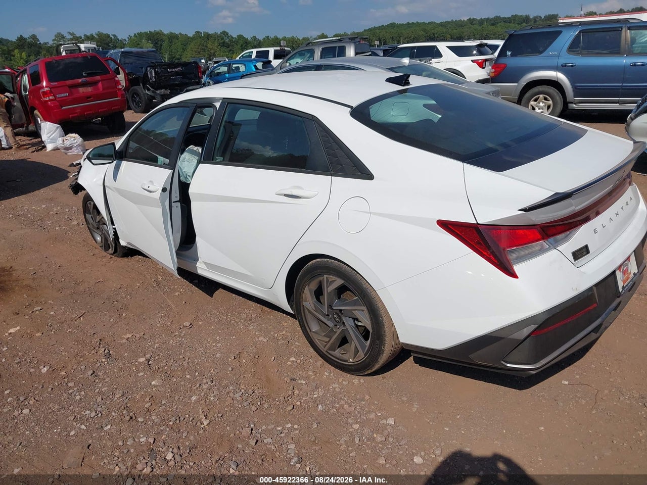 2025 HYUNDAI ELANTRA SEL SPORT · 3/11