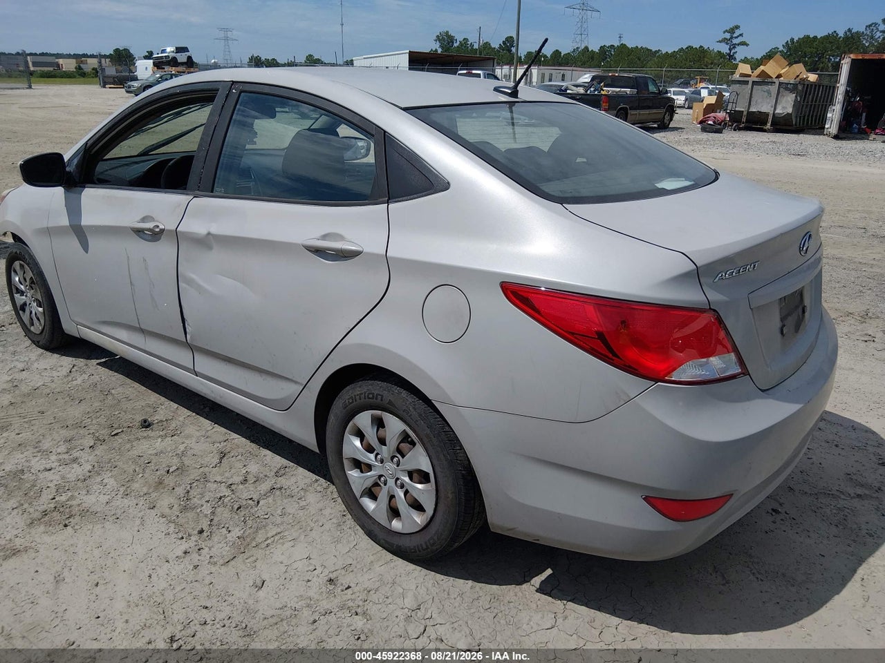 2016 HYUNDAI ACCENT SE · 3/10