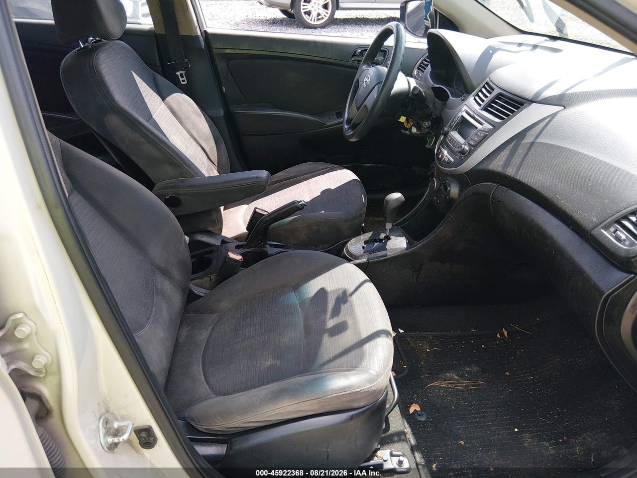 2016 HYUNDAI ACCENT SE · 5/10