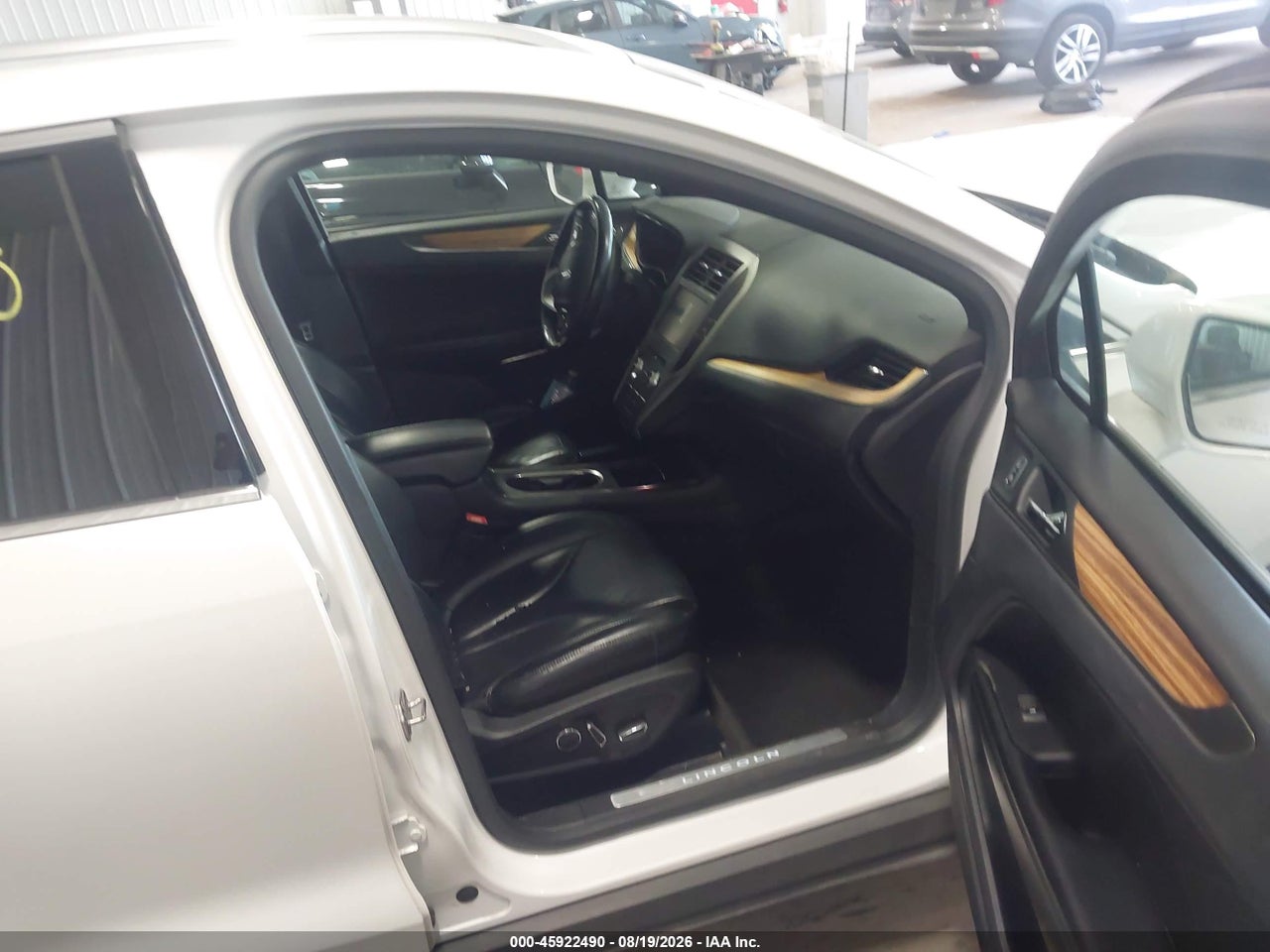 2015 LINCOLN MKC · 5/11