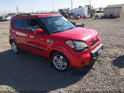 KNDJT2A21B7****** · 2011 KIA SOUL +
