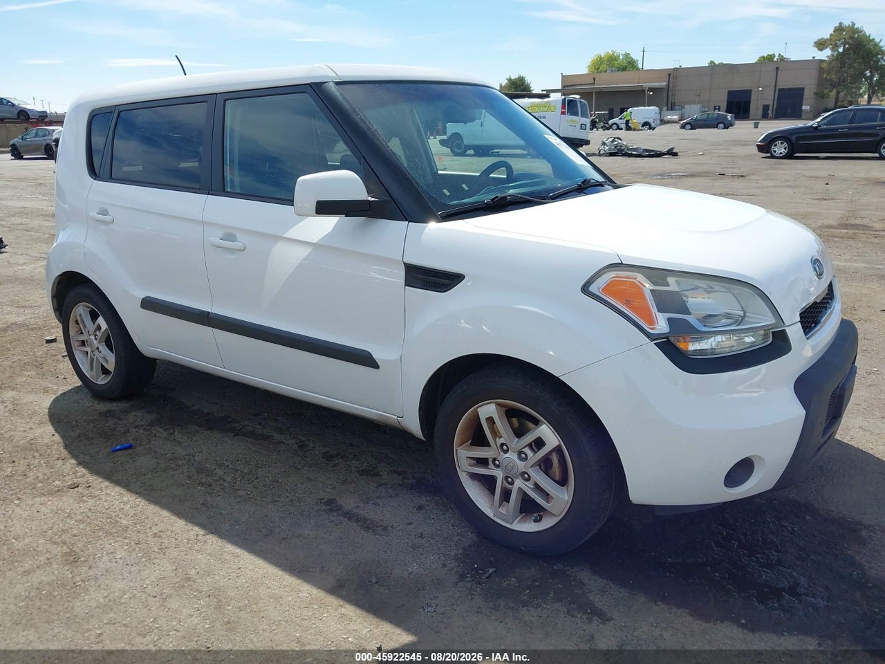 KNDJT2A20B7****** · 2011 KIA SOUL +