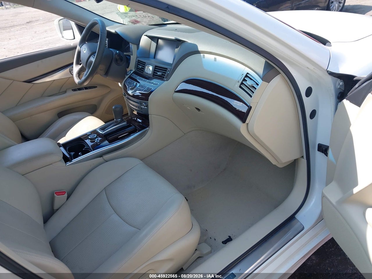 2012 INFINITI M35H · 5/11