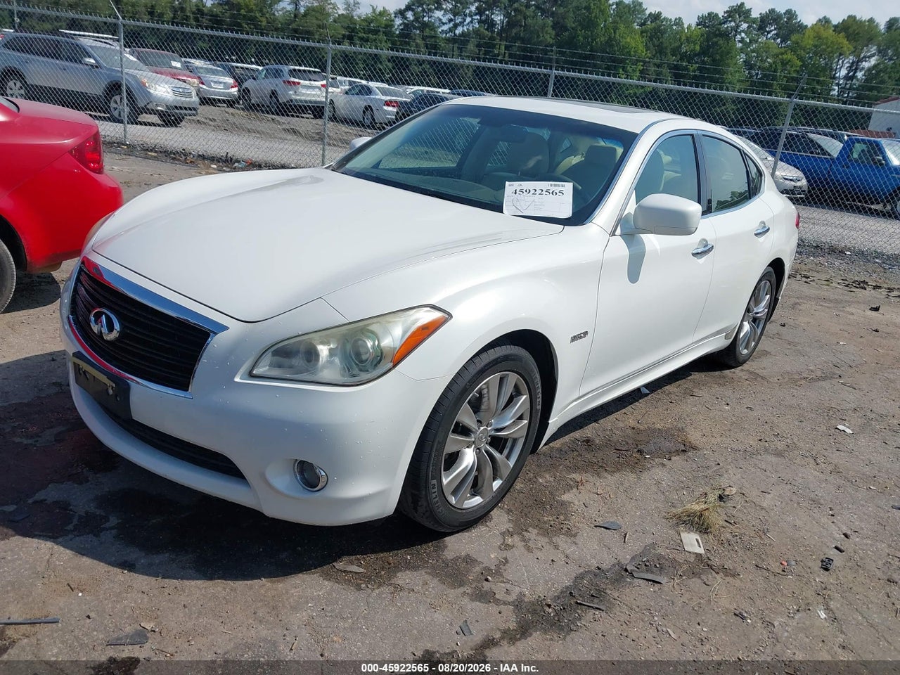 2012 INFINITI M35H · 2/11