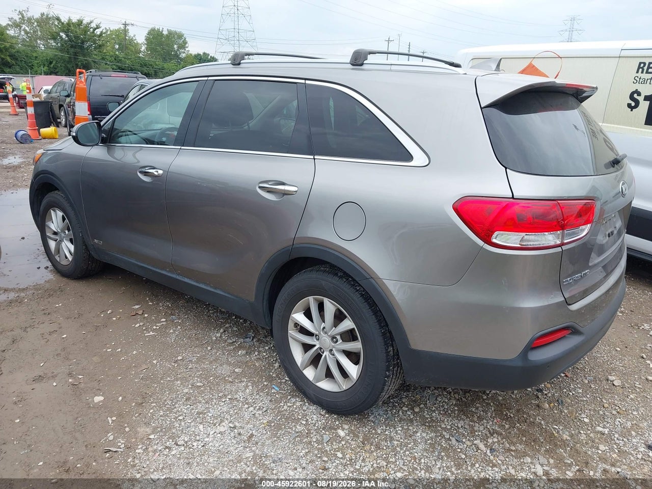 2017 KIA SORENTO 2.4L LX · 3/11