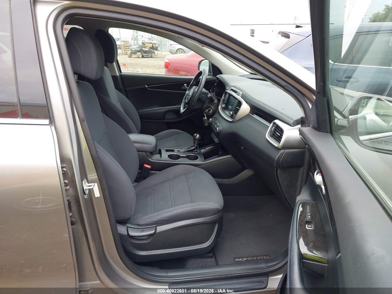 2017 KIA SORENTO 2.4L LX · 5/11
