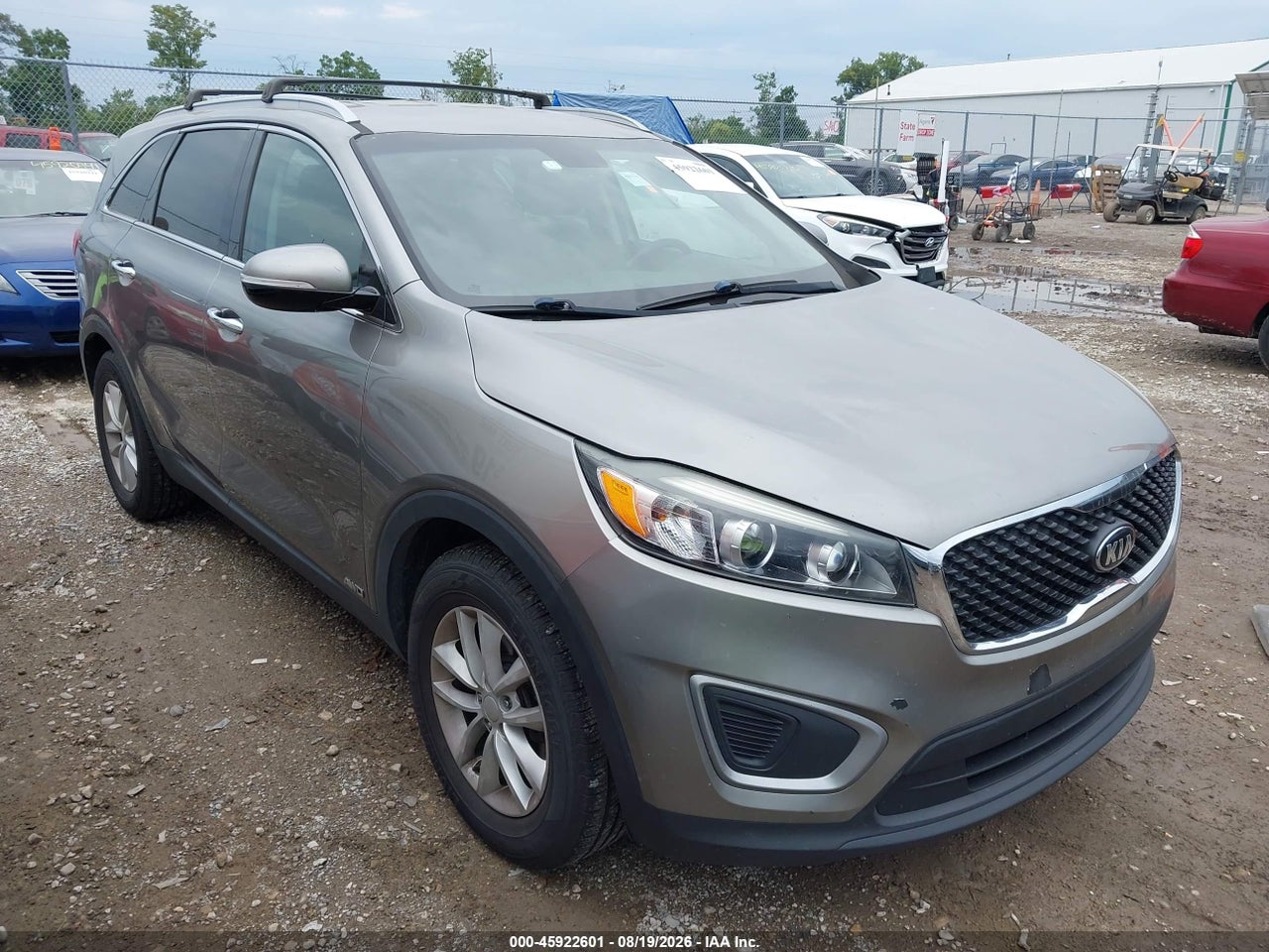 5XYPGDA3XHG****** · 2017 KIA SORENTO 2.4L LX