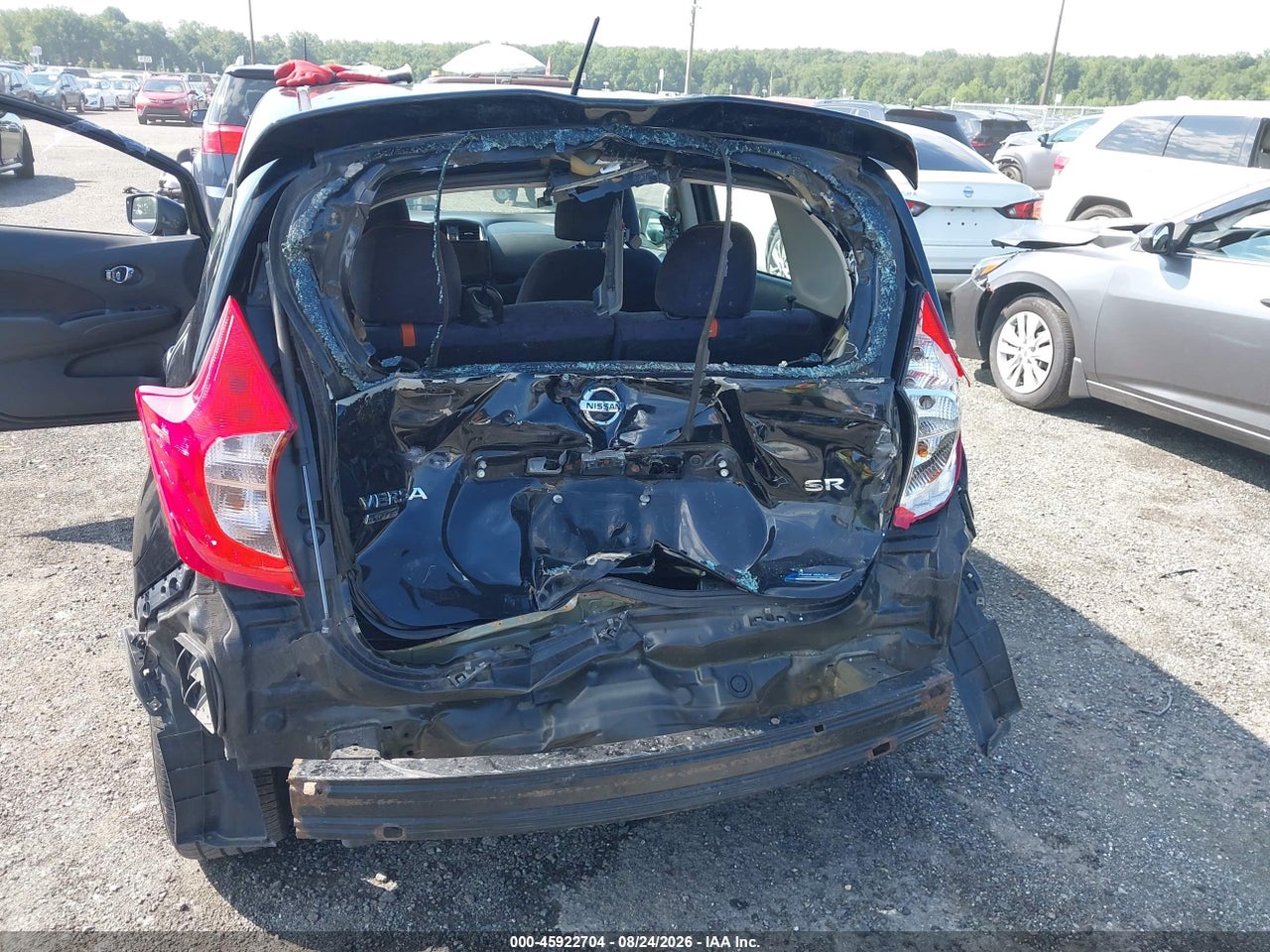 2015 NISSAN VERSA NOTE SR · 6/10