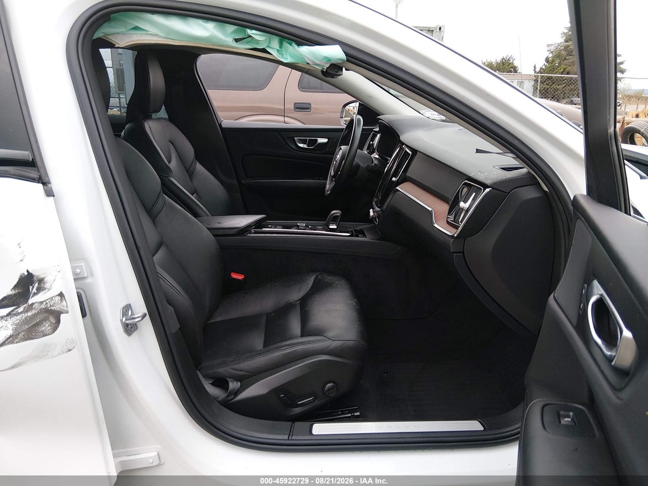 2022 VOLVO S60 B5 MOMENTUM · 5/11